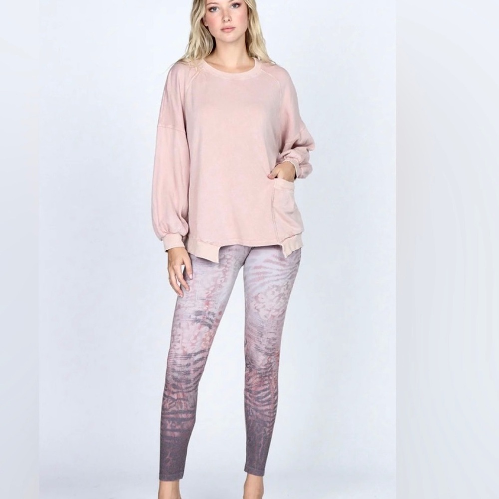 🌟 NWT M. Rena Light Grey Vintage T Athletic Pants Leggings